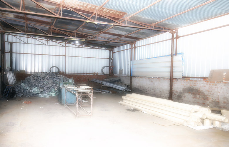 Large storage facility for finished coated aluminium profiles